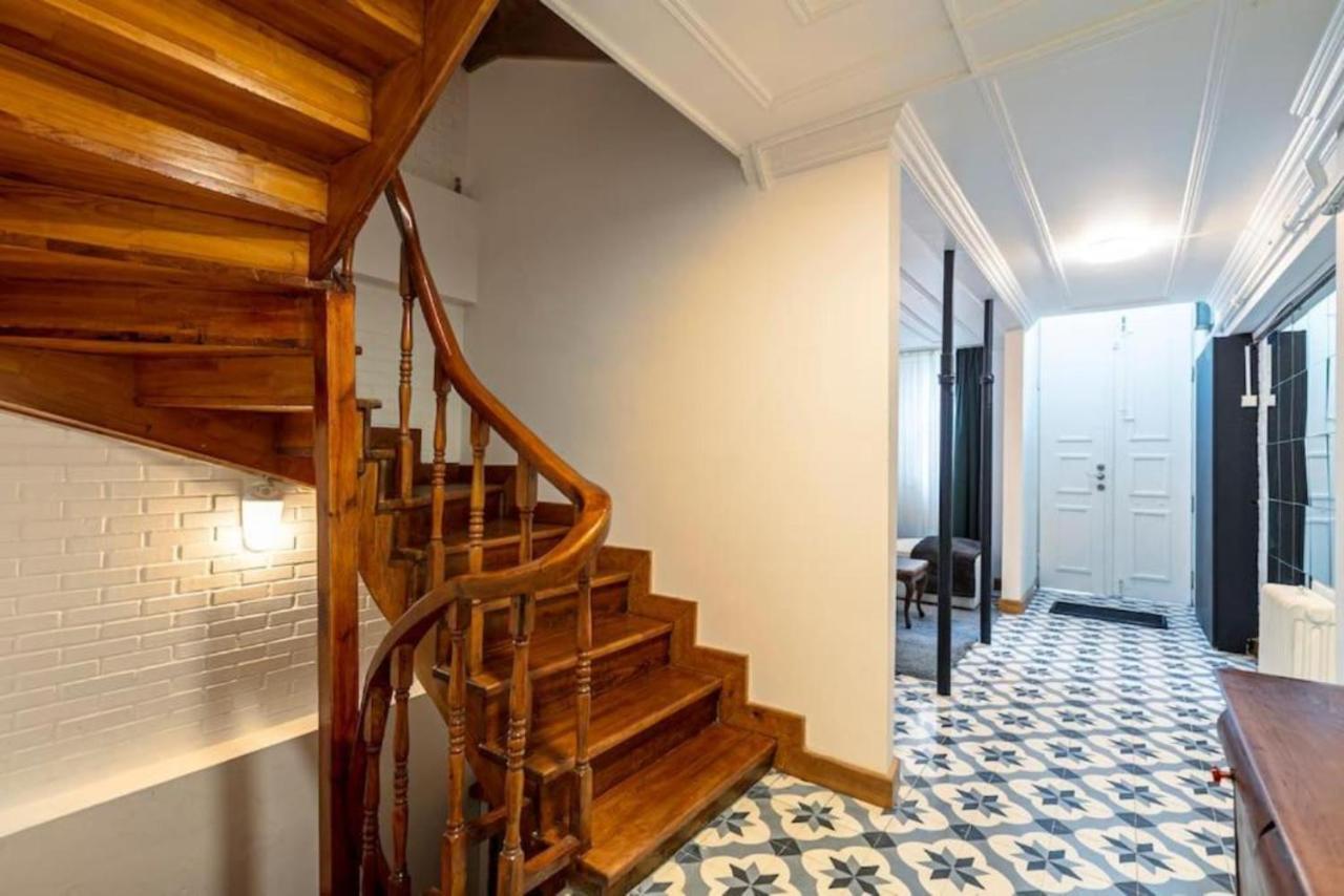 Historical 4-Br Home Steps From Besiktas Stadium & Bosphorus Views - Prime Nisantasi Location! Istanbul Eksteriør bilde