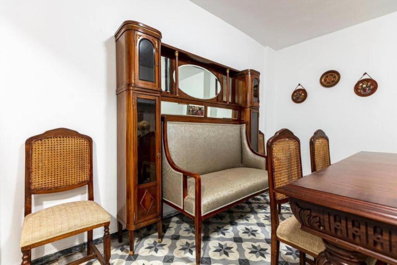 Historical 4-Br Home Steps From Besiktas Stadium & Bosphorus Views - Prime Nisantasi Location! Istanbul Eksteriør bilde
